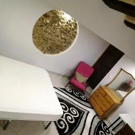 Ξενοδοχείο με διαμερίσματα Casa Leon 11